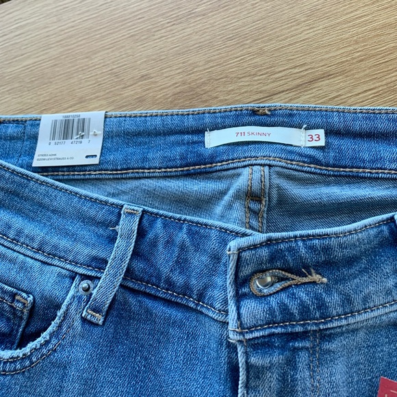 Levi's 711 Jeans NWT - Picture 4 of 8